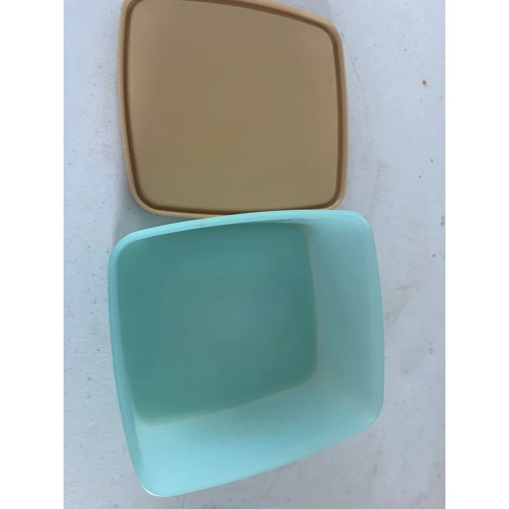 Tupperware vintage square